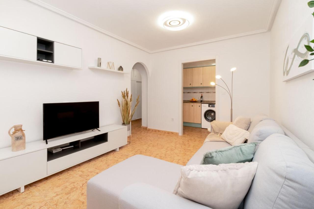 Apartamento Piso En El Centro Torrevieja Exterior foto