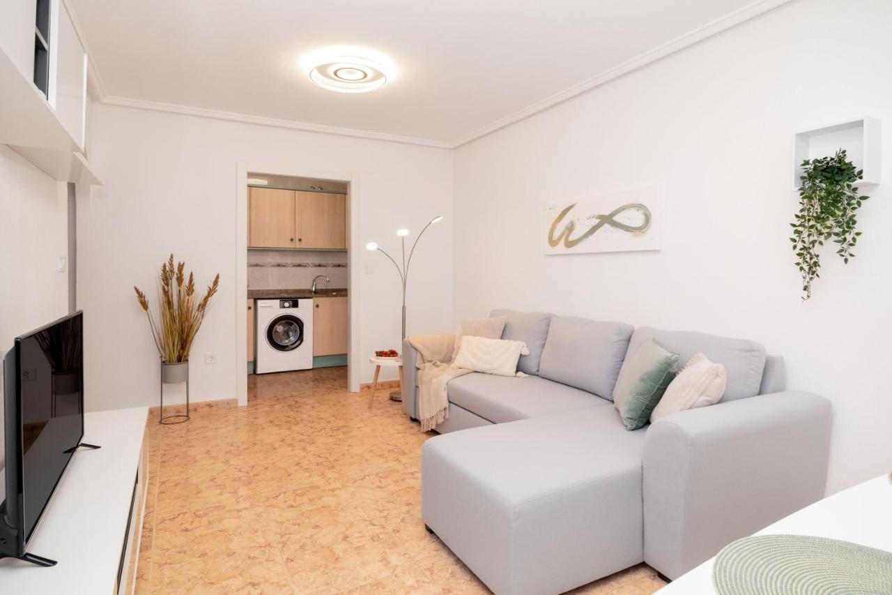 Apartamento Piso En El Centro Torrevieja Exterior foto