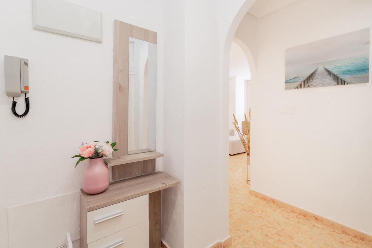Apartamento Piso En El Centro Torrevieja Exterior foto