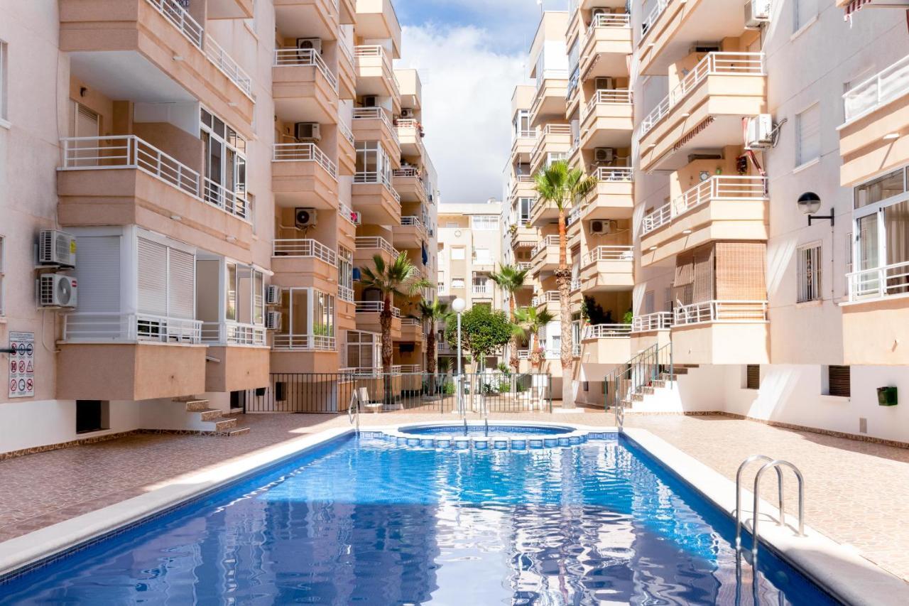 Apartamento Piso En El Centro Torrevieja Exterior foto