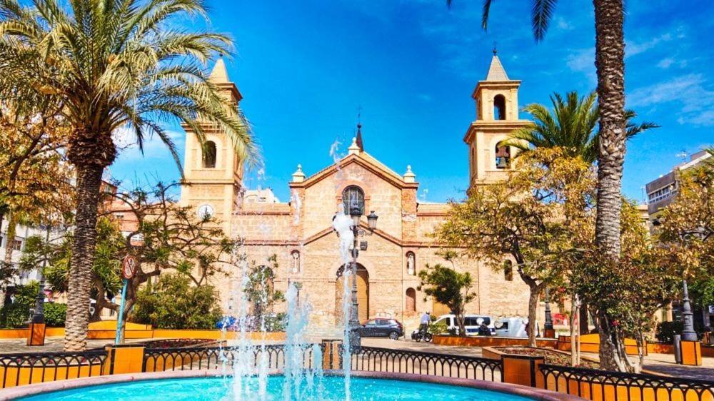Apartamento Piso En El Centro Torrevieja Exterior foto